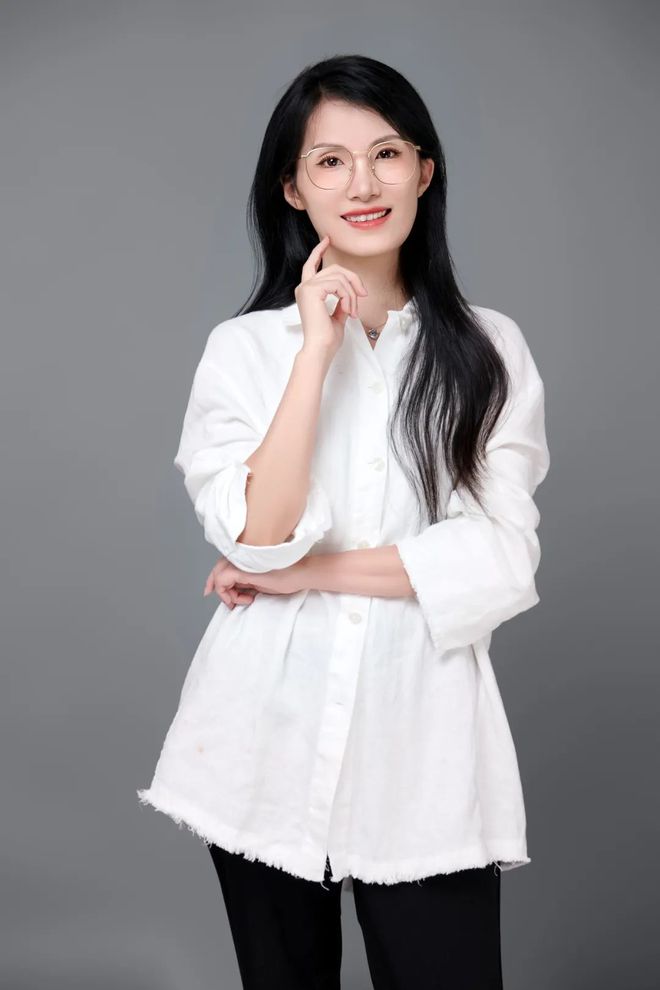 九游娱乐网站：环保生态面料时装呈现高级中国美学…2024SS浙江国际时尚周发布合集(图8)