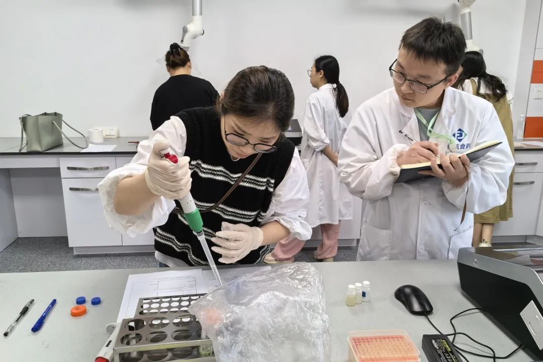 九游娱乐网站：2024年度热门儿童拖鞋分析来了！(图1)