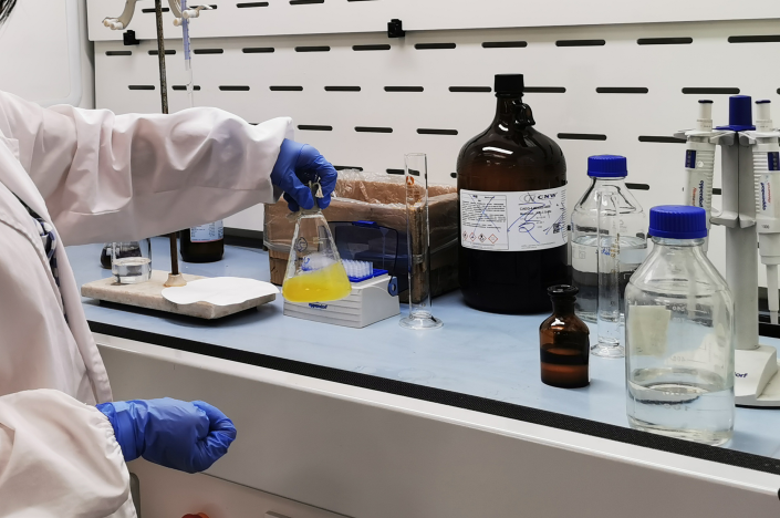 九游娱乐网站：2024年度热门儿童拖鞋分析来了！(图2)