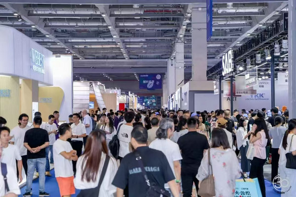 九游娱乐网站：2024intertextile秋冬面辅料展盛大启幕引领纺织新篇章(图2)