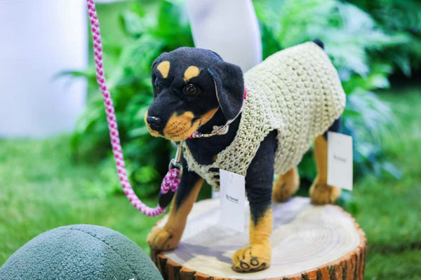 九游娱乐平台：兰精集团亮相2024intertextile秋冬面辅料展(图4)