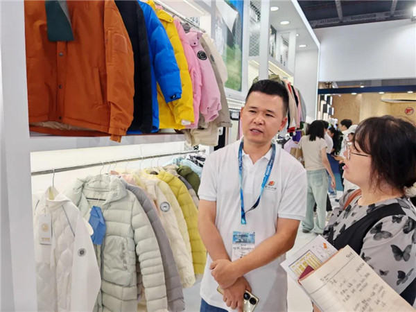 九游娱乐：功能绿色唱“主角”国风中式添“新意”长丝织物新品迭出(图2)