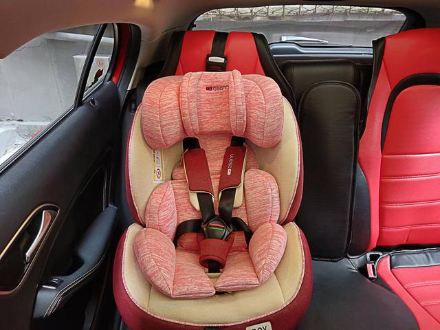 九游娱乐：新生宝宝专属座椅更科学德国Osann欧颂ROY安全座椅评测(图3)