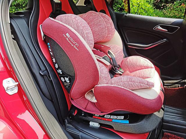 九游娱乐：新生宝宝专属座椅更科学德国Osann欧颂ROY安全座椅评测(图4)