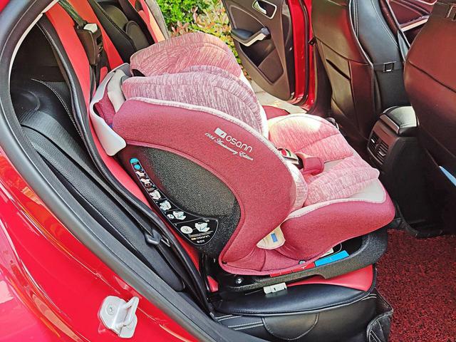 九游娱乐：新生宝宝专属座椅更科学德国Osann欧颂ROY安全座椅评测(图7)