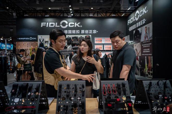 九游娱乐网站：环保、科技、时尚服装服饰展览会凸显中国服饰行业新基调(图7)