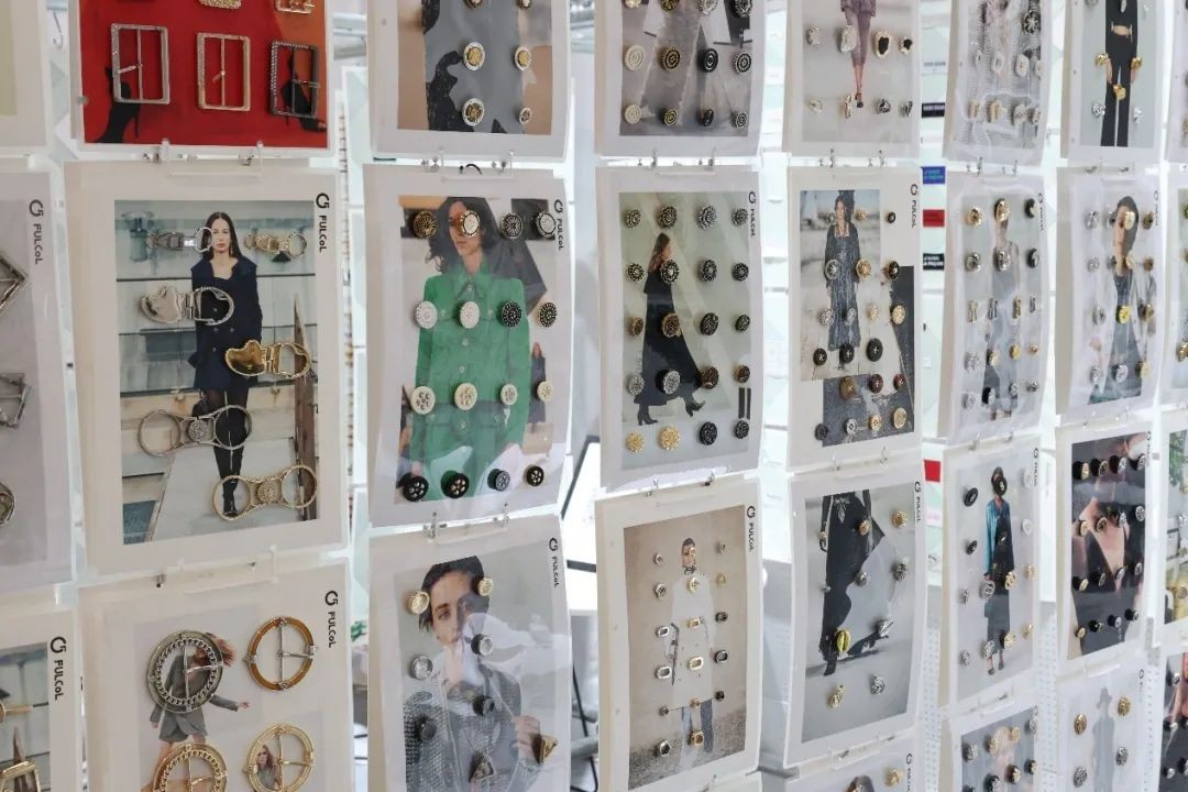 九游娱乐：长宁魅力在2024秋冬上海时装周上闪耀！(图6)