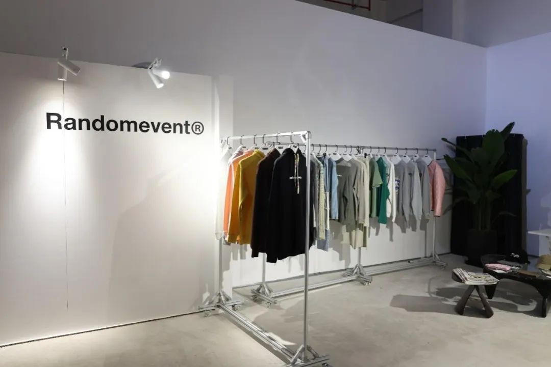 九游娱乐：长宁魅力在2024秋冬上海时装周上闪耀！(图12)