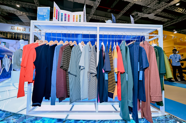 九游娱乐网站：“绿”意尽染2024intertextile秋冬湙可染无水染色持续释放创新潜力(图3)