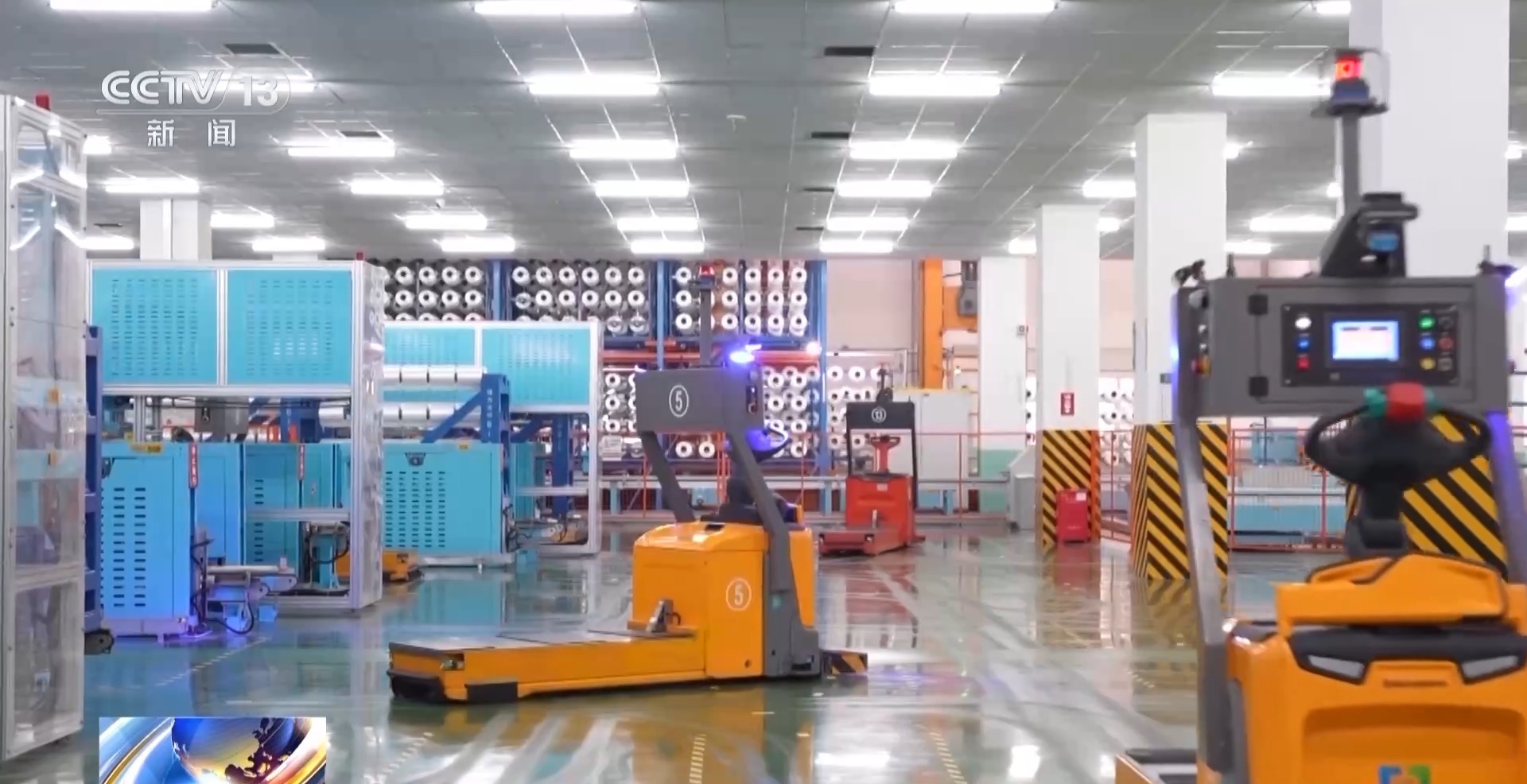 九游娱乐平台：发展新质生产力·一线观察丨“万物皆可织”！经纬之间如何纺织出环保底色(图13)