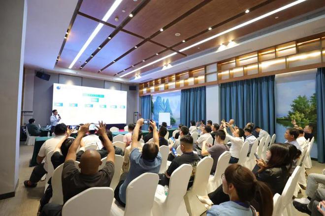 九游娱乐网站：2024废旧纺织品循环利用行业发展大会在广州召开(图20)