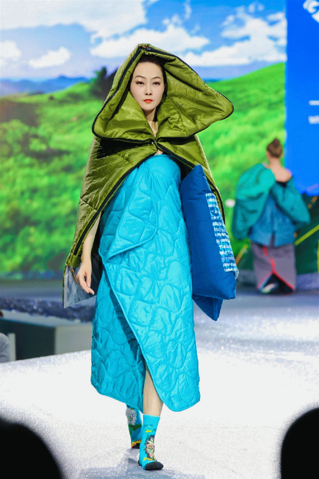 九游娱乐网站：何以为“纤”？通用技术中纺绿纤莱赛尔产品新品重磅发布(图1)