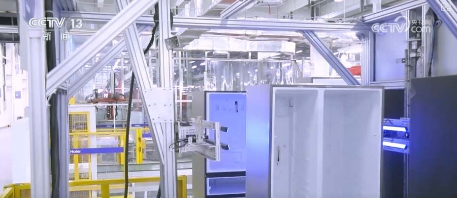 九游娱乐：外贸出口向“绿”向“新”中国智能制造“走上去”全球“圈粉”(图2)