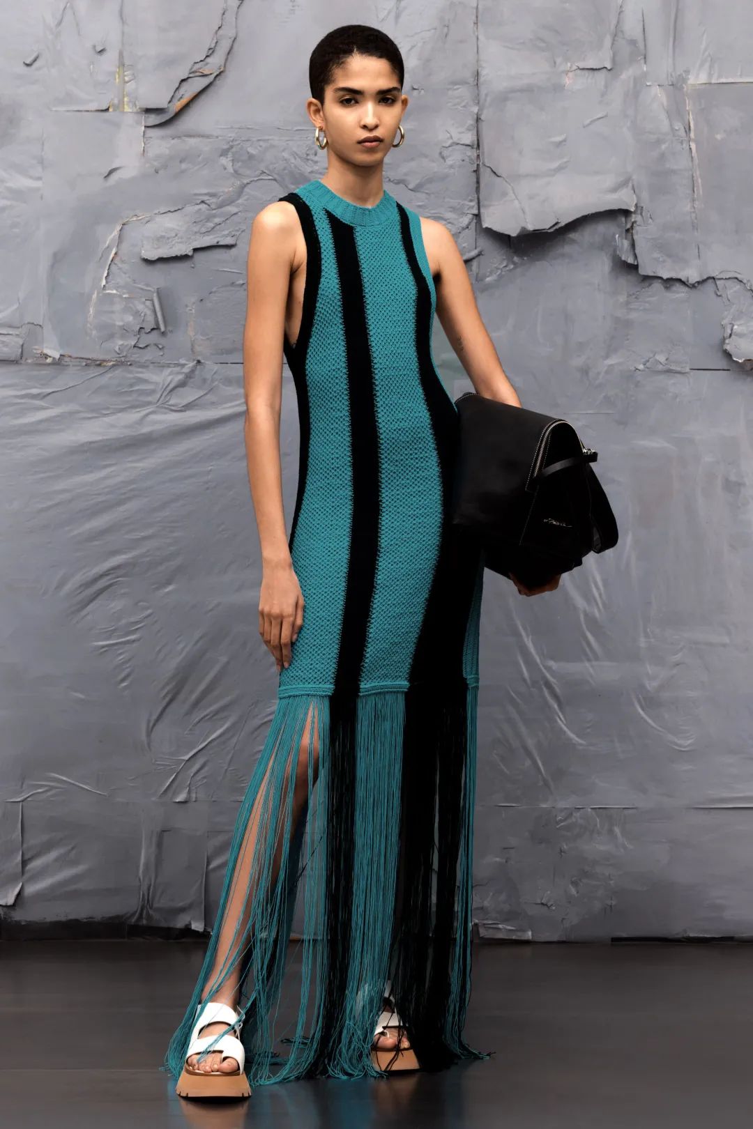 九游娱乐平台：2024春夏热门针织色彩——青礁绿(图2)