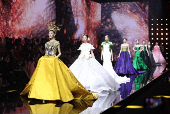 九游娱乐平台：秘境·新生2024武汉时装周将启程(图1)