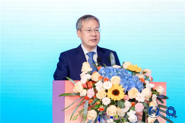 九游娱乐网站：聚势谋远思变未来2024中国家纺大会暨中国家纺协会七届三次理事扩大会议在青岛举办(图5)