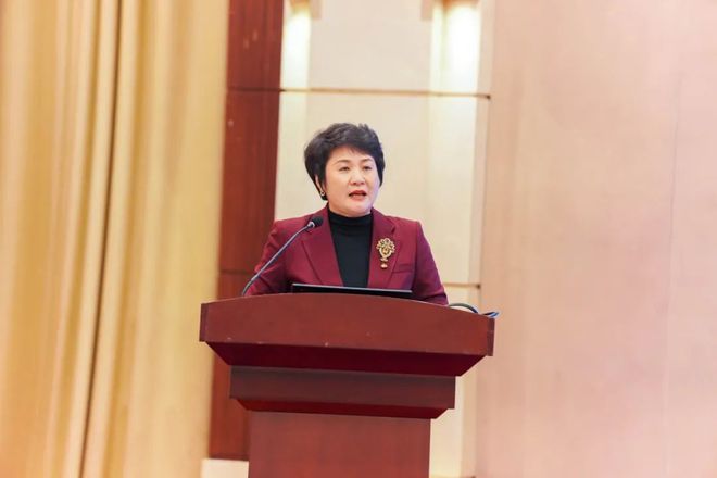 九游娱乐平台：向锋当选会长中产协土工建筑材料分会第三届四次理事扩大会举行(图6)