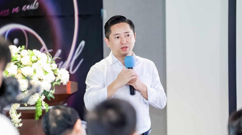 九游娱乐平台：聚力发展｜快时尚美妆穿戴甲产投融推介对接大会圆满举办(图2)