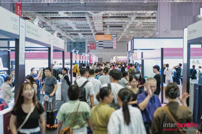 九游娱乐网站：以商贸盛宴开启新一程2024intertextile秋冬面辅料展圆满闭幕(图13)