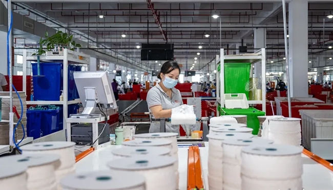 九游娱乐网站：从纺织面辅料到成衣制造福州长乐如何延伸产业链？(图2)