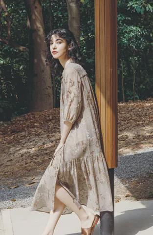 九游娱乐平台：“虎门时刻”开启！静态展与动态秀共绘服装产业链新风采(图4)