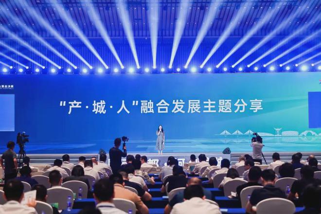 九游娱乐：总成交额超4000亿元！十大篇章解读2024年柯桥纺织高质量发展之路(图10)