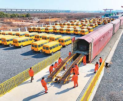 九游娱乐：外贸加快向绿发展(图2)