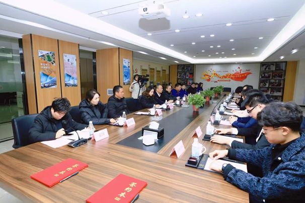 九游娱乐平台：爱利斯携手浙江理工大学开启废旧涤纶“重生之旅”(图2)