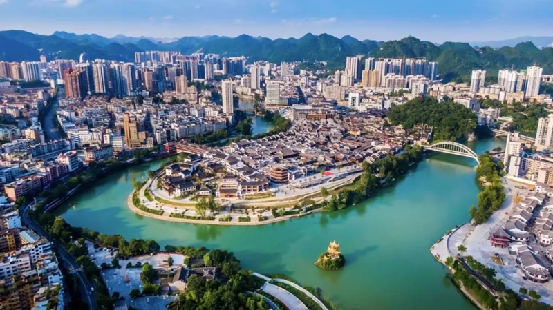 九游娱乐：碧江区：产业集聚齐开工提升经济产能附加值(图1)