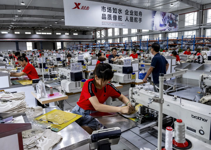 九游娱乐网站：推动新旧动能平稳接续转换——各地各部门深入践行“五个必须统筹”述评之三(图9)