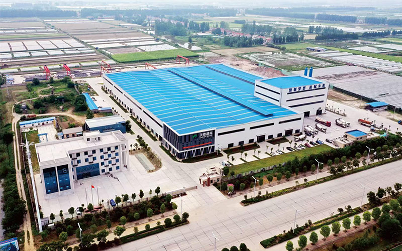 九游娱乐：湖北潜江：精准施策强产业点燃发展新引擎(图2)