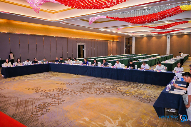 九游娱乐网站：挖掘优可丝莱赛尔纤维应用新方向！2024中国时尚面料设计大赛赛得利两大单项奖推动行业绿色发展(图2)