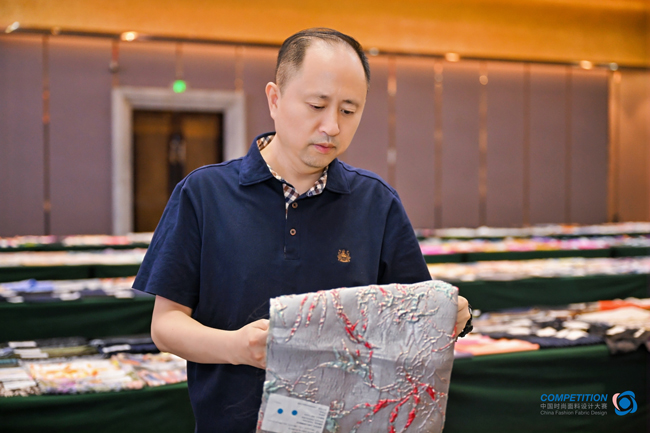 九游娱乐网站：挖掘优可丝莱赛尔纤维应用新方向！2024中国时尚面料设计大赛赛得利两大单项奖推动行业绿色发展(图8)