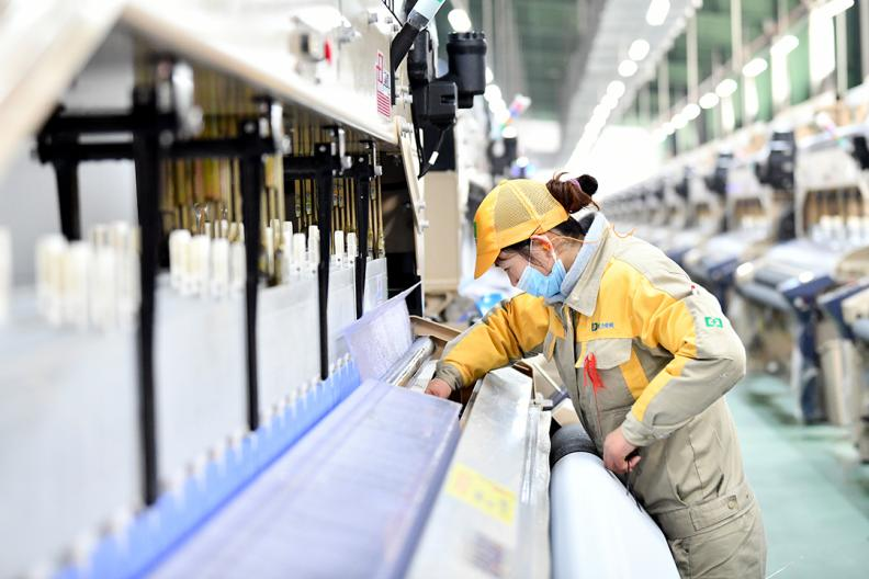 九游娱乐网站：宿迁高端纺织产业冲刺1100亿元！(图2)