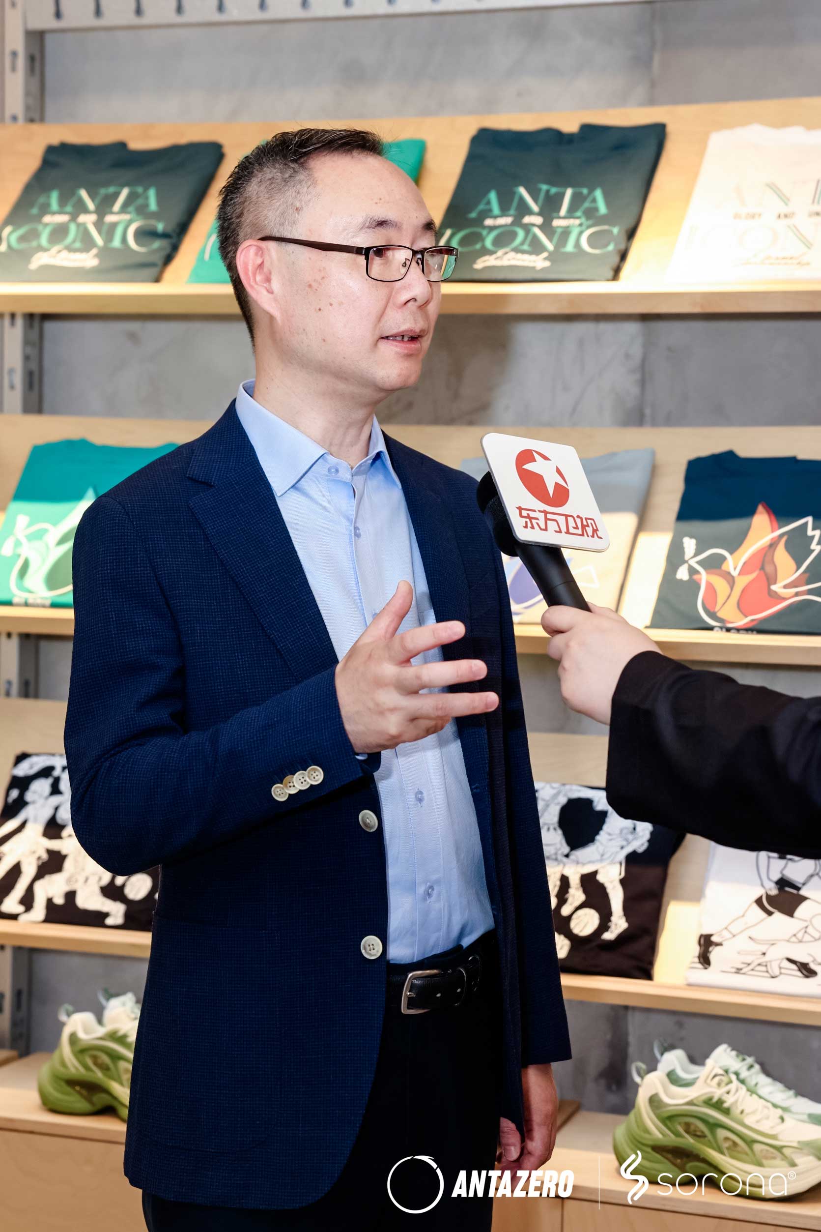 九游娱乐网站：SORONA联合安踏0碳使命店点燃城市「绿动好乐Day」(图14)