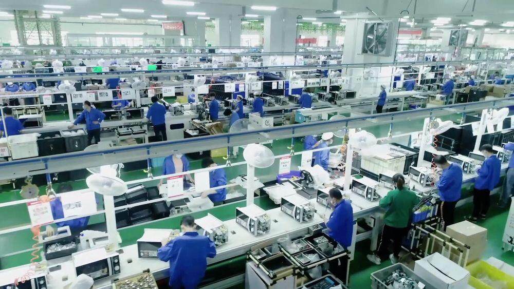 九游娱乐：新华视点｜多措并举打好稳就业“组合拳”(图1)