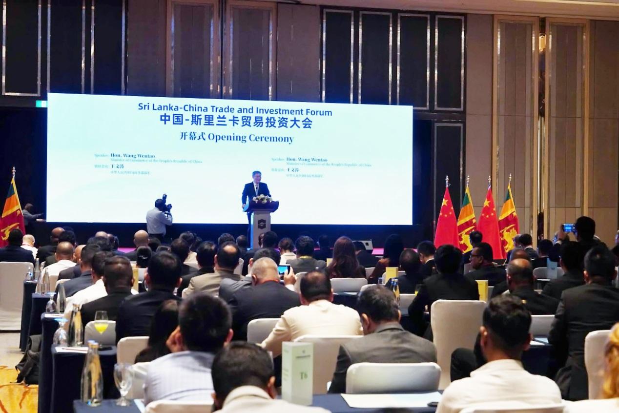 九游娱乐平台：曹德荣会长率经贸合作促进团成功访问斯里兰卡(图1)