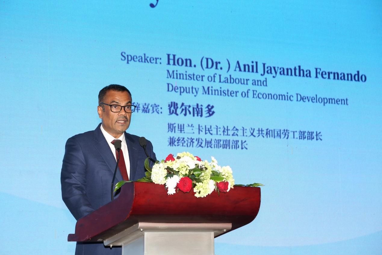 九游娱乐平台：曹德荣会长率经贸合作促进团成功访问斯里兰卡(图2)