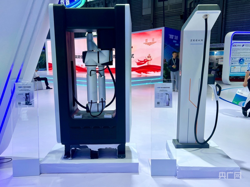 九游娱乐：技术创新织绿网场景落地生繁花——上海碳博会共赴零碳未来之约(图3)