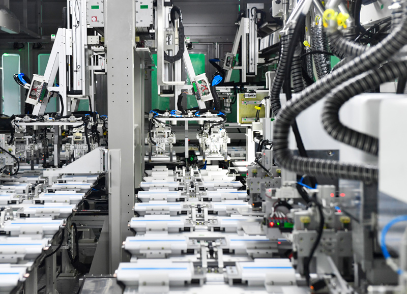 九游娱乐：风雨洗礼中中国这些产业何以生长(图3)