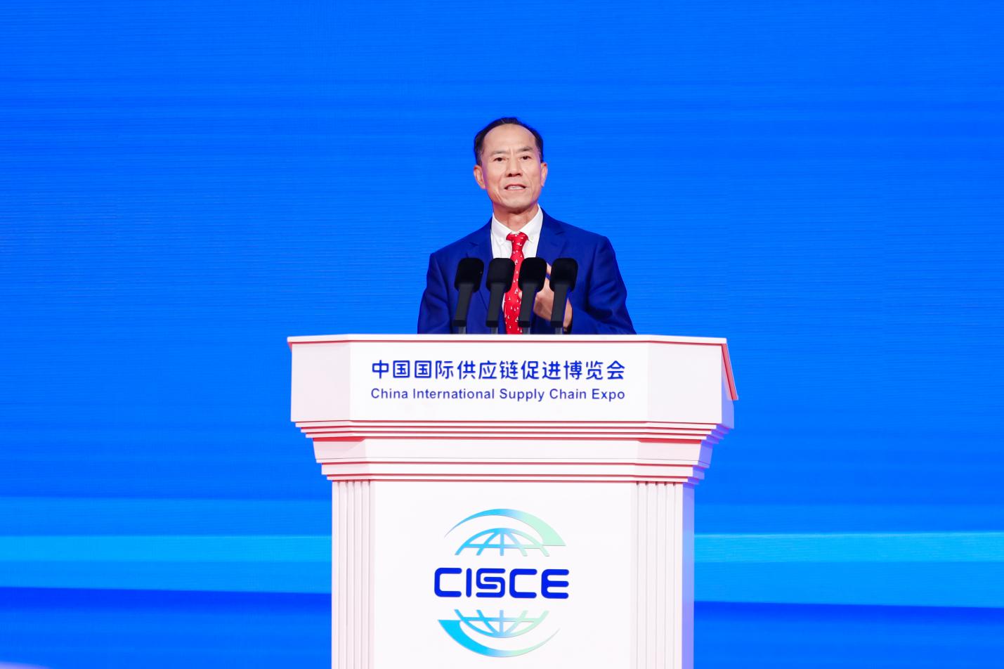 九游娱乐网站：“做把钉子撬起来的人”稳健医疗董事长李建全在链博会做《绿色实践》主题发言(图1)