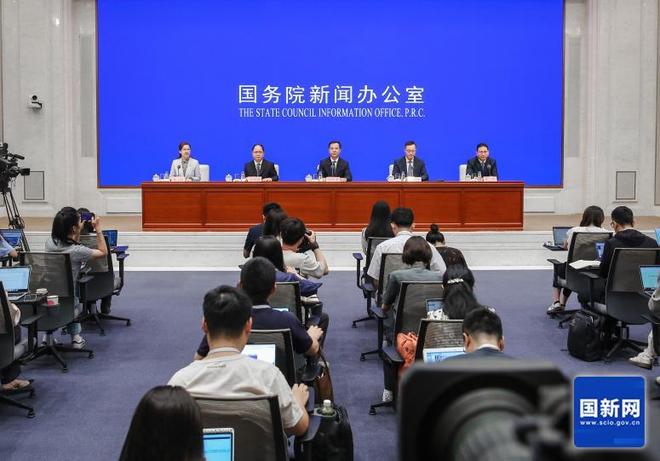 九游娱乐：占全球总量2667%！去年我国数据生产量4106泽字节相当于1564万个中国国家图书馆的数据资源总量(图1)
