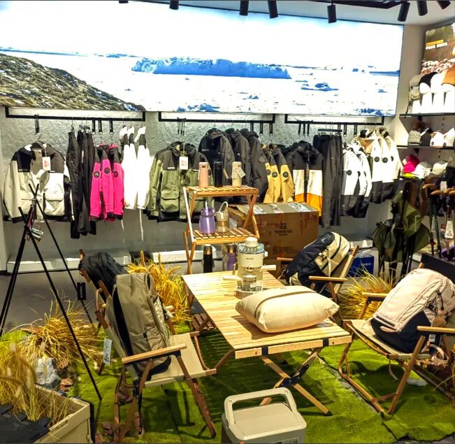 九游娱乐：解码中国户外服装：从萌芽到崛起的行业变革(图2)