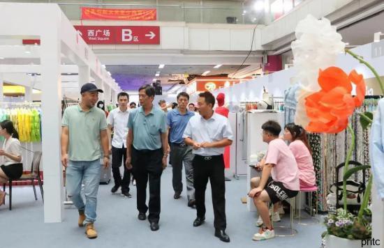 九游娱乐：2024春季面辅料对接会：搭建供需桥梁引领未来原创纺织服装升级发展(图4)