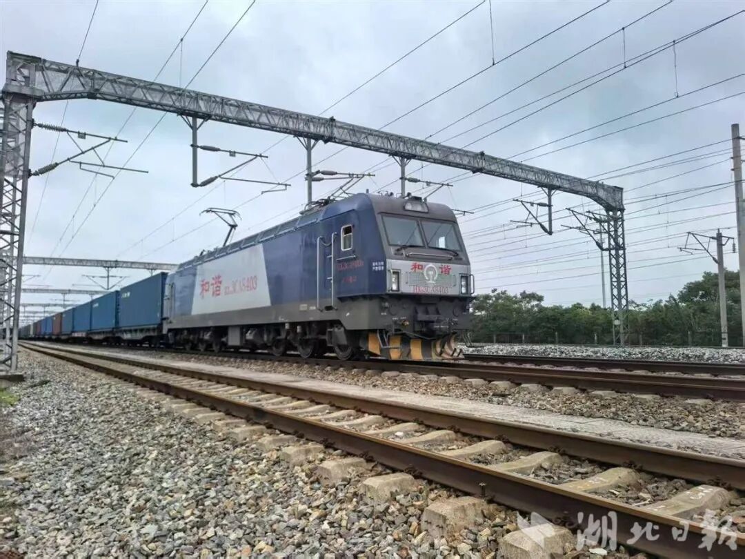 九游娱乐平台：湖北人心中“十大必吃”！荆州上榜的是→今早一定要裹好羽绒服！(图6)