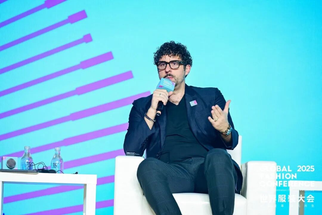 九游娱乐：不止于思辨2025世界服装大会发布“多元共生”行动指南！(图15)