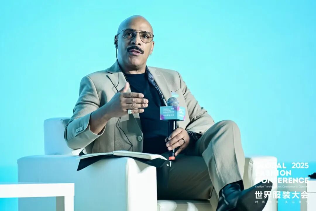 九游娱乐：不止于思辨2025世界服装大会发布“多元共生”行动指南！(图16)