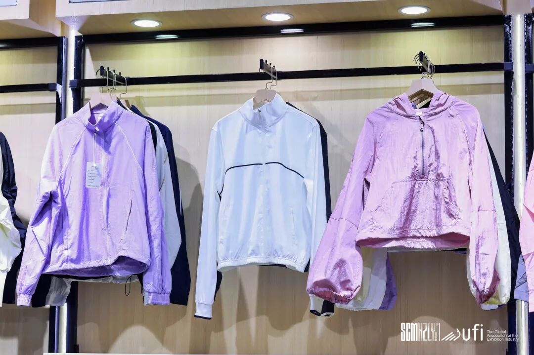 九游娱乐网站：聚势赋能智链未来2025第35届中国（杭州）国际纺织服装供应链博览会盛大启幕！(图2)