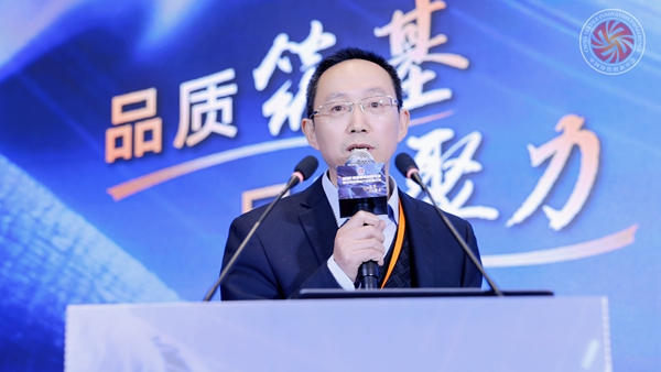 九游娱乐：聚势共青城赋能暖经济！2025纺织服装创新年会暨共青城羽绒产业发展大会圆满举行(图19)