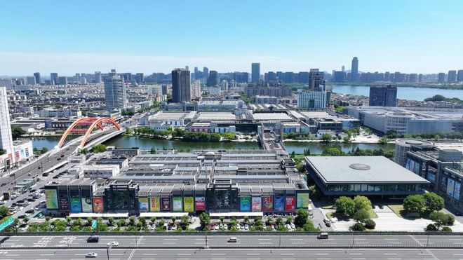 九游娱乐平台：答卷十四五启程十五五｜中国轻纺城：超4400亿元！柯桥纺织交出六维升级答卷(图14)